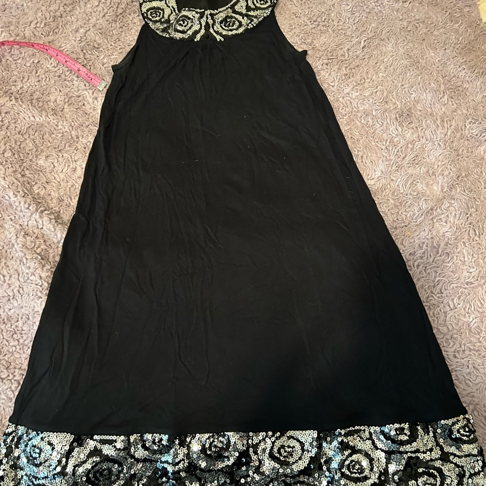 Elegant Black and Silver Midi Dress